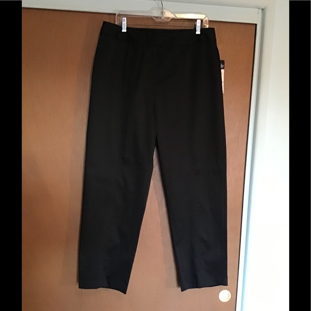 Black dressy slacks NWT size 16W front zip